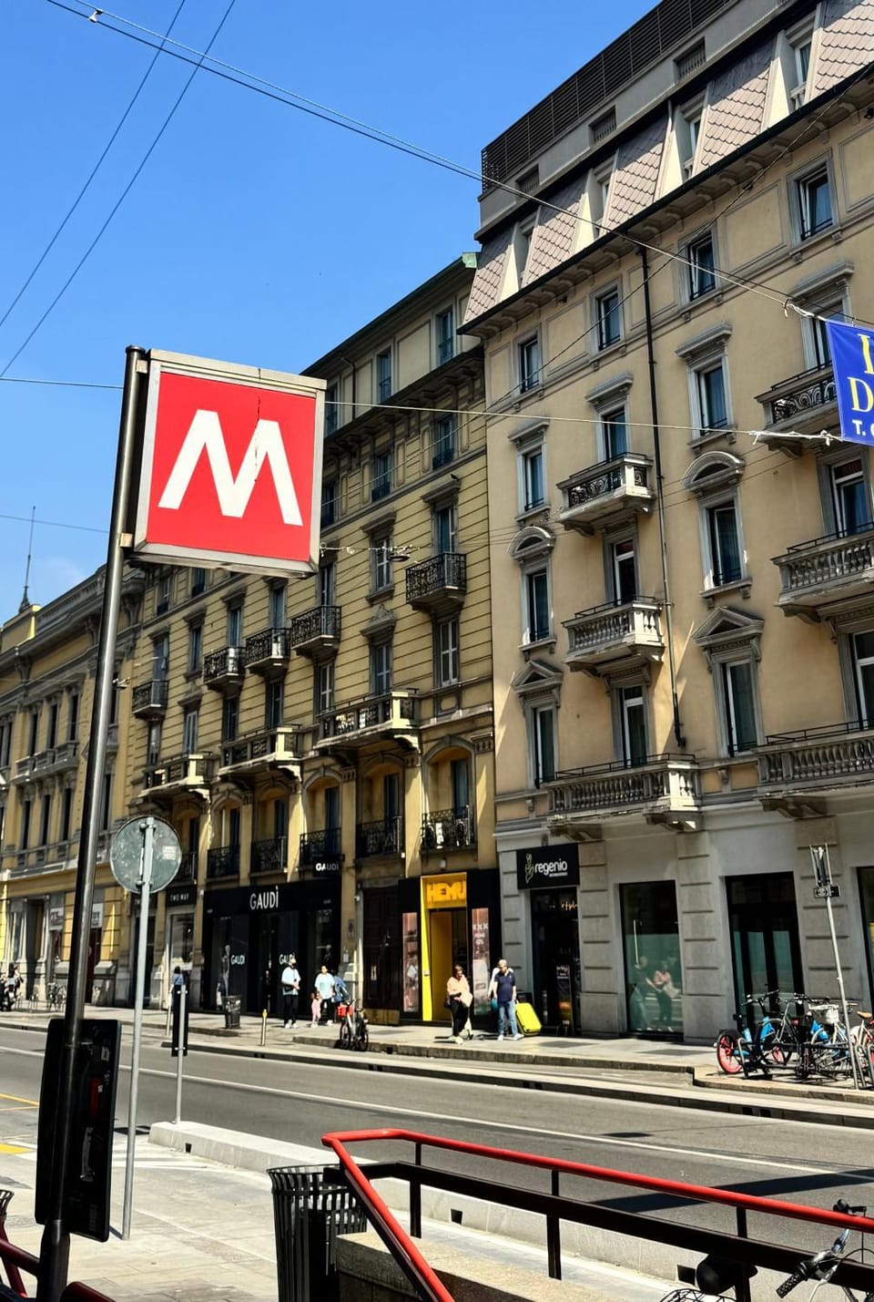 Property building, Facade/entrance