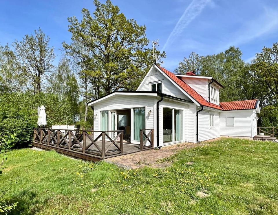 Property building, Garden, Garden view
