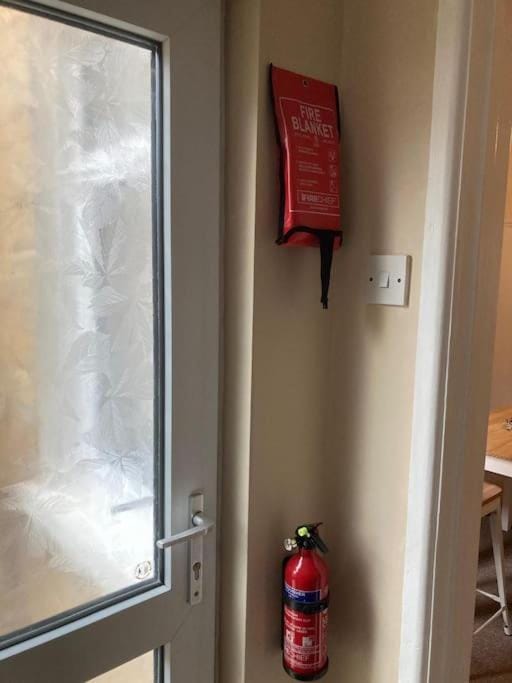 Contractors, Gloucester, LongTerm Bookings Wifi SmartTV House in Gloucester