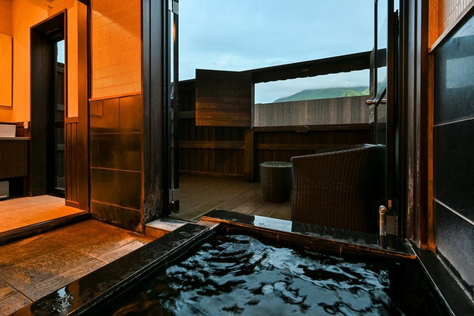 Hot Spring Bath, Photo of the whole room