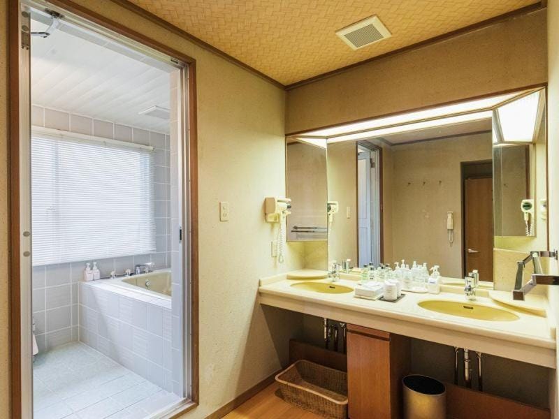 Yufuin Kotobuki Hananosho Ryokan in Japan
