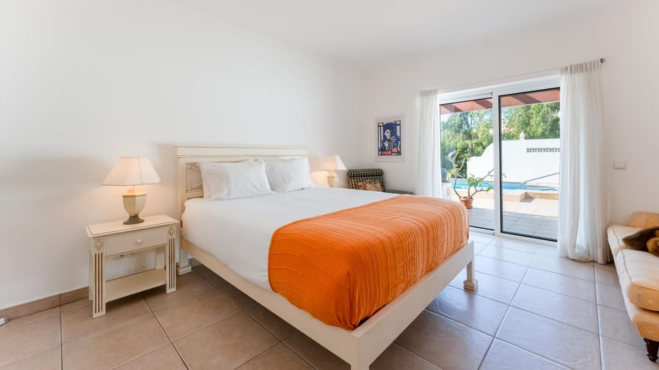 Bed, Photo of the whole room, Bedroom, Pool view