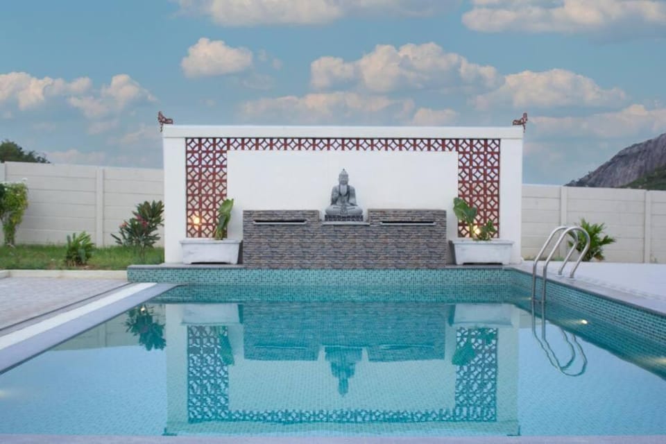 Retreat on the Ridge by Jade- Hill View pool Villa near Bangalore Villa in Karnataka