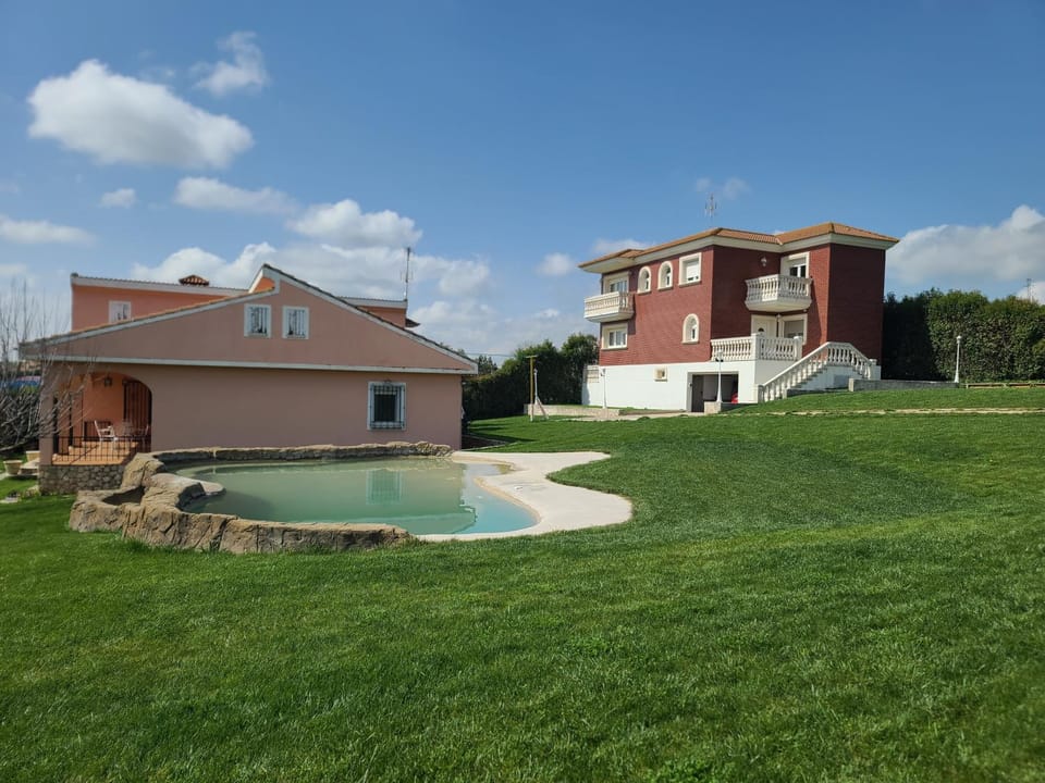 Property building, Spring, Day, Natural landscape, Garden, Garden view, Pool view, Swimming pool, group of guests