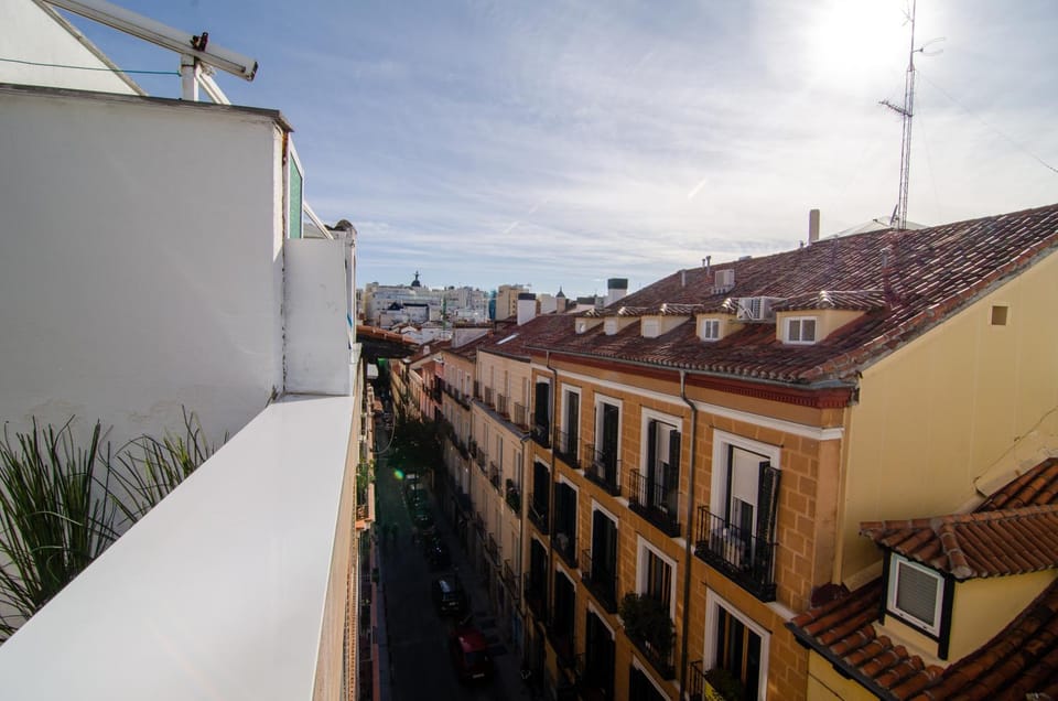 For You Rentals temporal y Bonito ático con terraza VAL375 Apartment in Centro