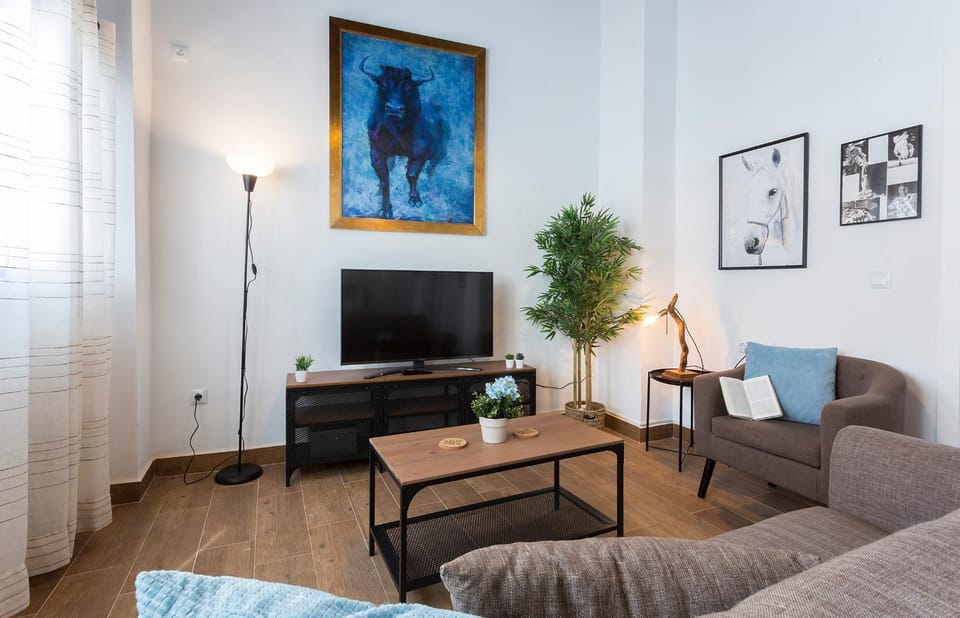 TV and multimedia, Living room, Seating area