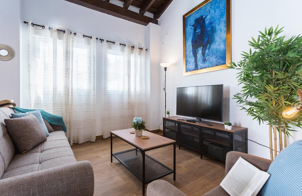 TV and multimedia, Living room, Seating area