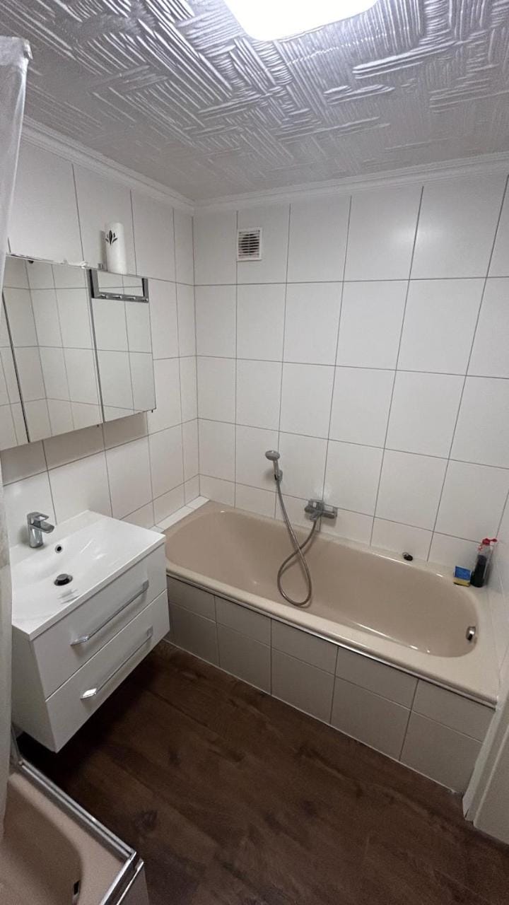 Helfant Luxembourg Standard Double Room 4 Hostel in Trier-Saarburg