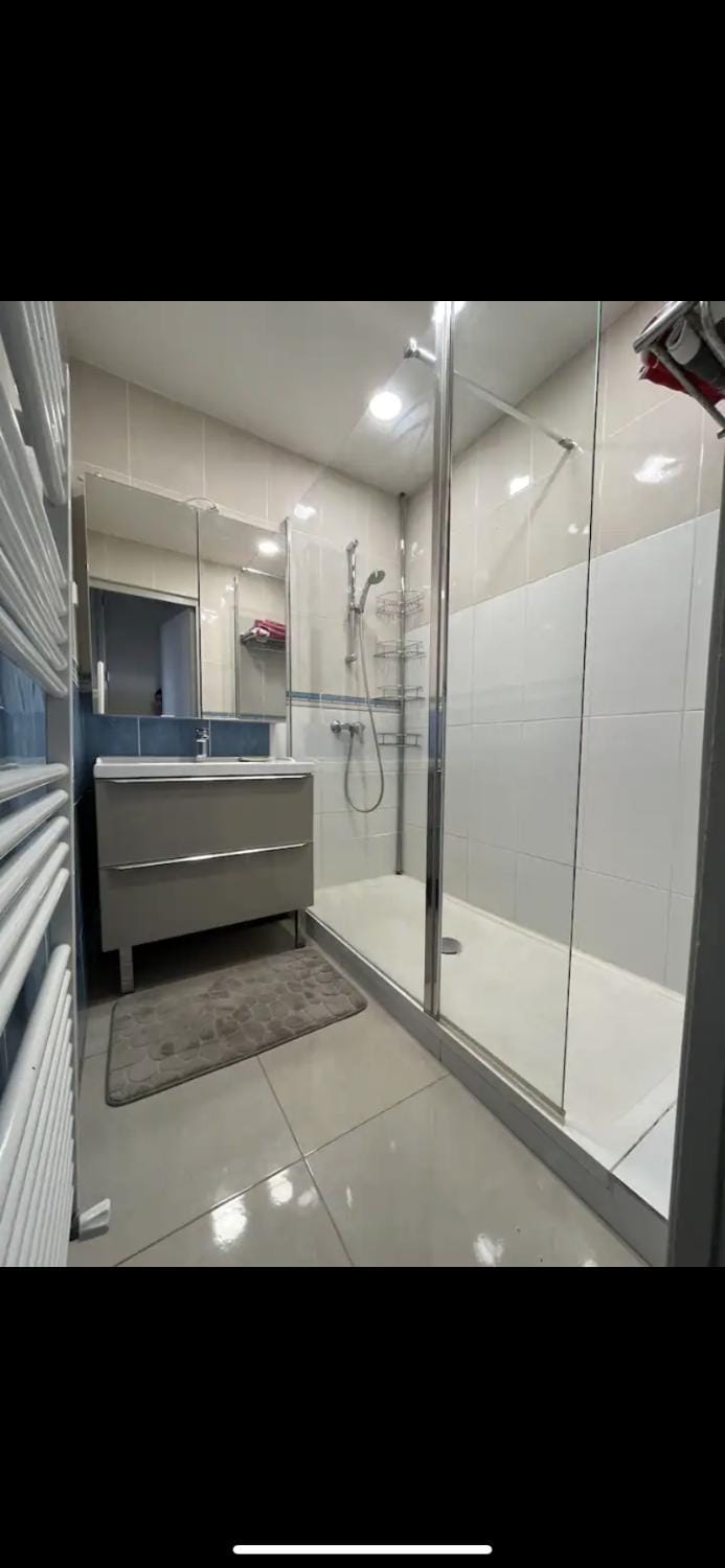 Appartement face velodrome Apartment in Marseille