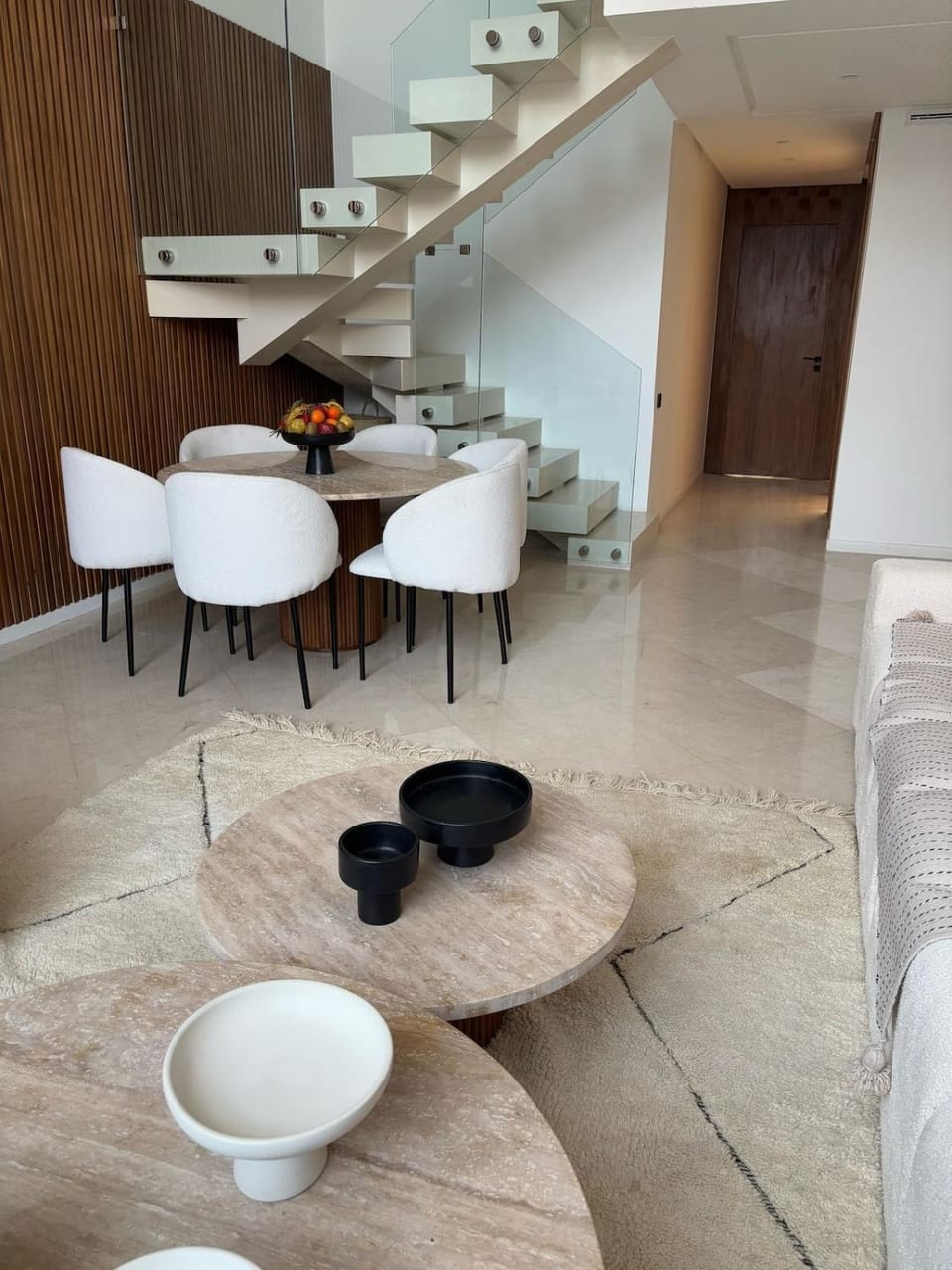 Living room, Dining area