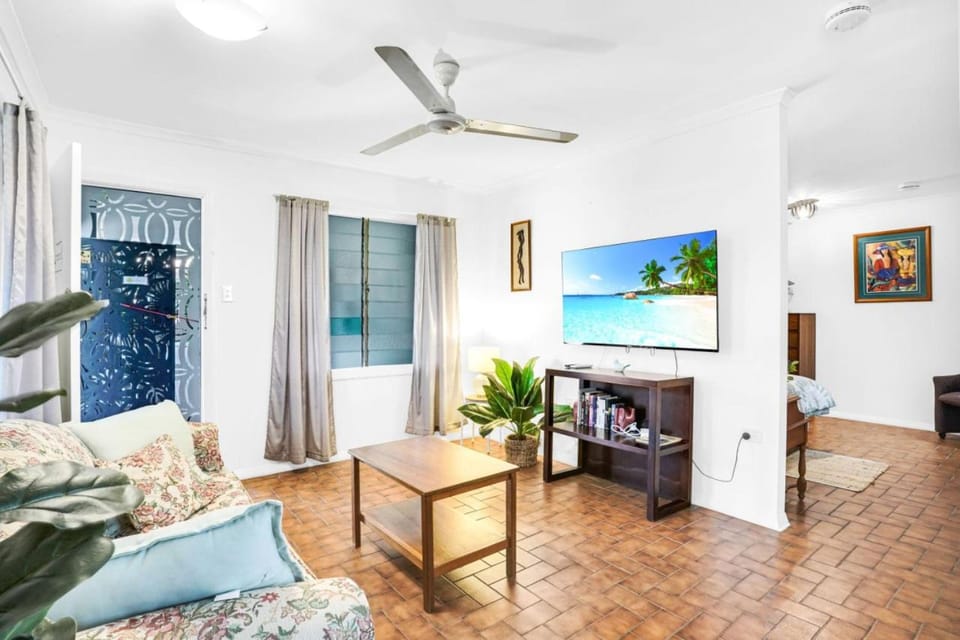 Grey Whale Anchor Inn U3 Apartment in Cairns