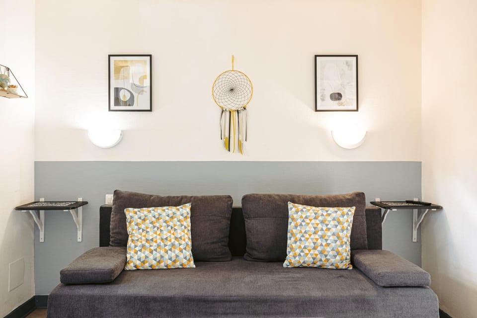 Property building, Living room