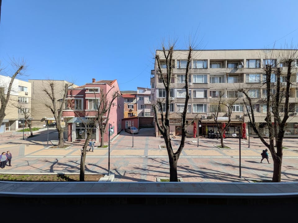 Downtown Apartment By the Lindens Apartment in Yambol