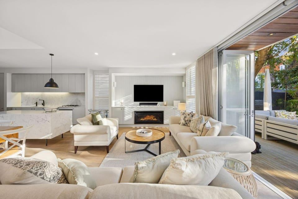 Double Bay Prestige IH House in Sydney