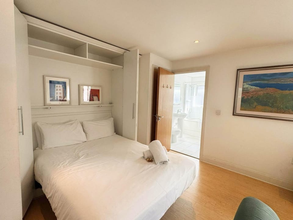 Cozy central studio opposite to Wills memorial building Apartment in Bristol
