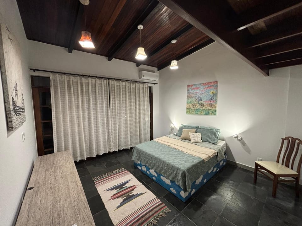 Bed, Photo of the whole room, Bedroom, air conditioner