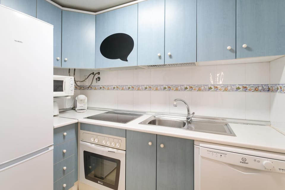 Kitchen or kitchenette, Living room