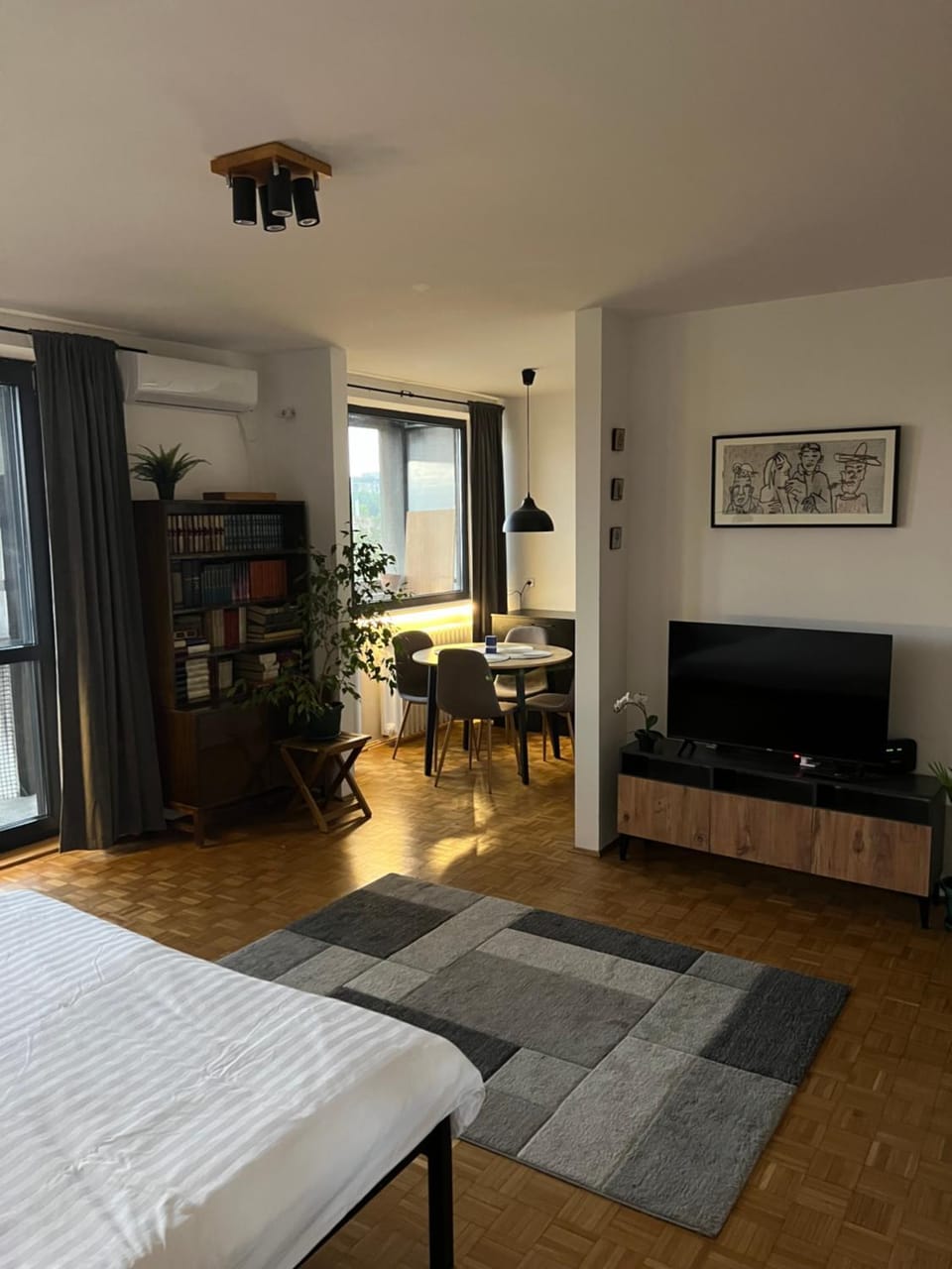 Library, Living room