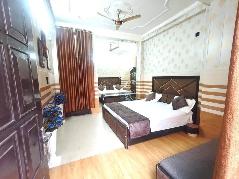 VATS VILLA "Feels like Home & Facilitates like Hotel" Vacation rental in Uttar Pradesh