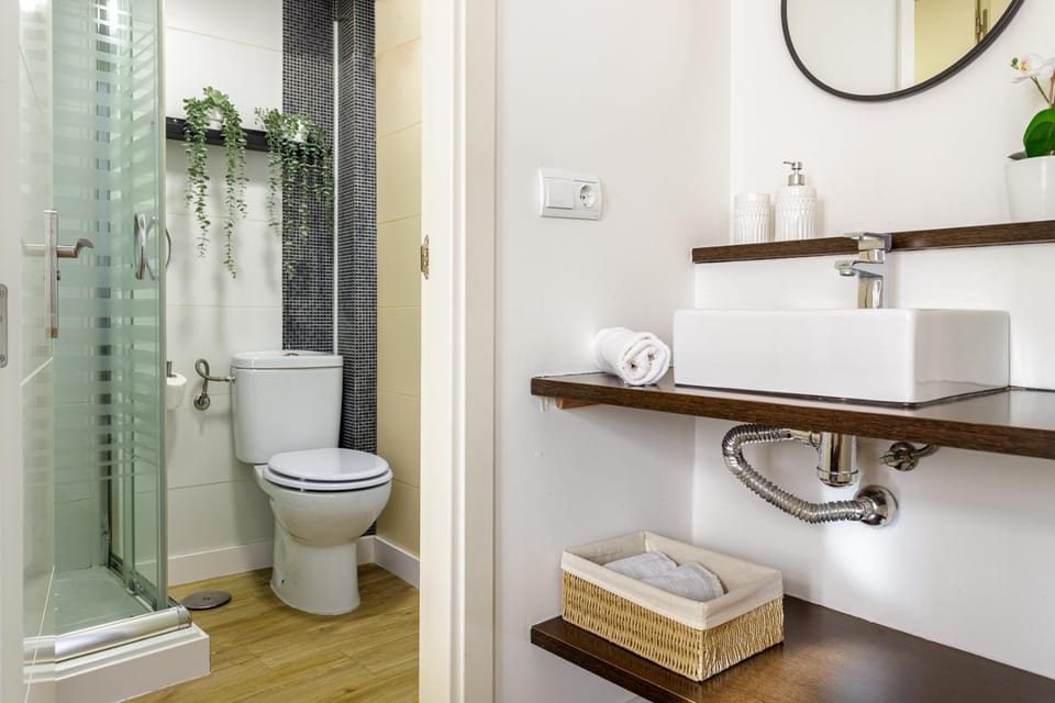 Toilet, Bathroom