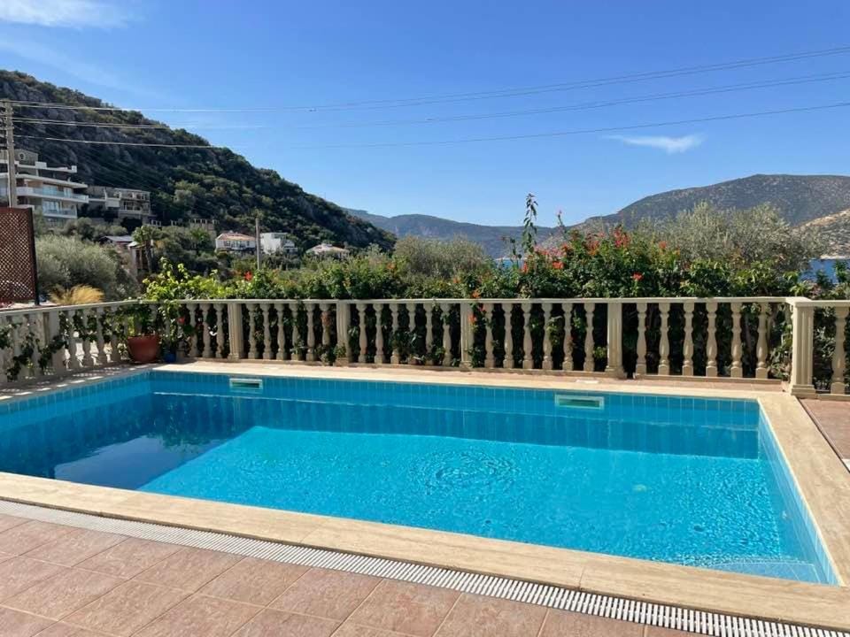 Pool view, Swimming pool, Swimming pool