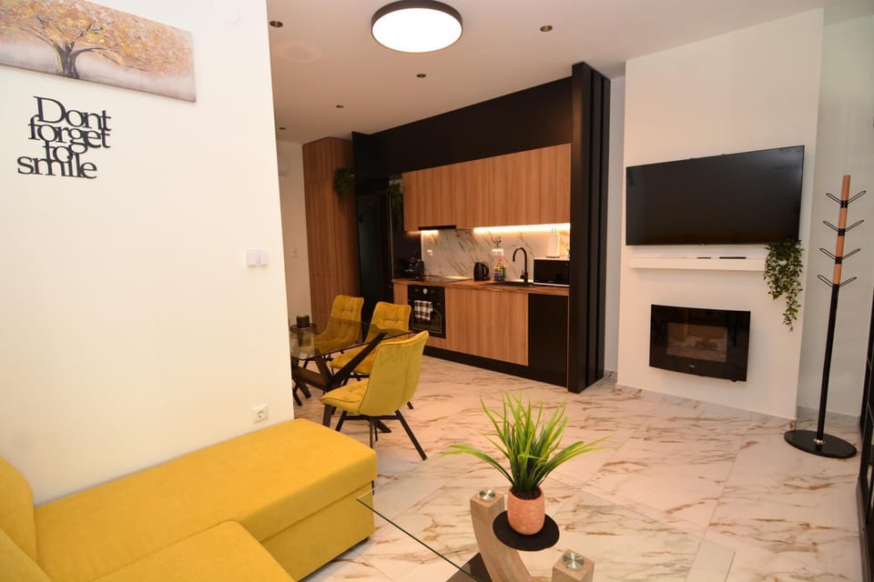 Royalty King Apartment in Kavala