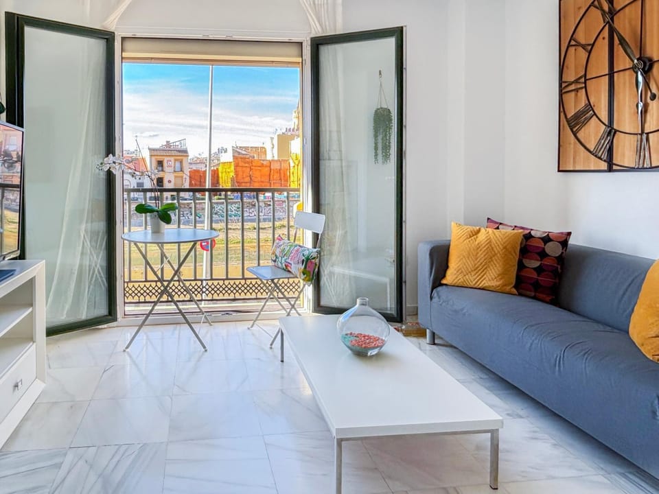 Communal lounge/ TV room, Balcony/Terrace, Living room, Photo of the whole room