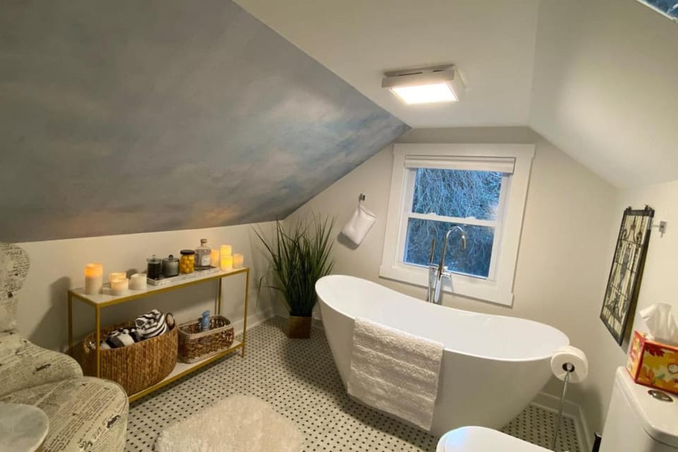 Hillside Hideaway in Lowertown Harpers Ferry House in Harpers Ferry