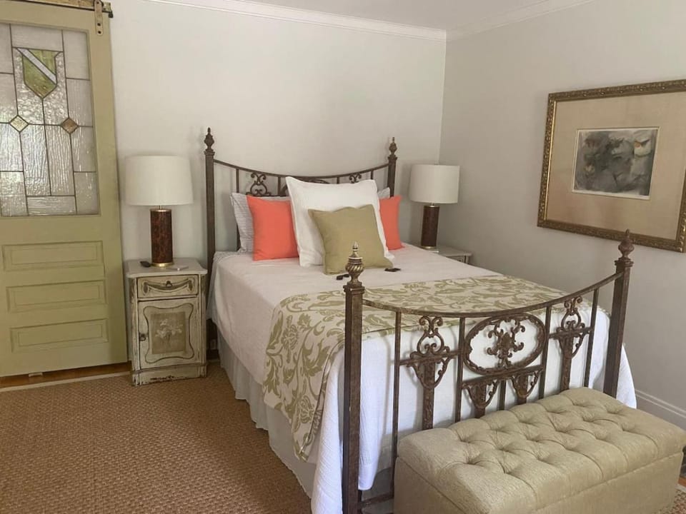 Trouvaille House Suite 1 Provence Suite Apartment hotel in Harpers Ferry