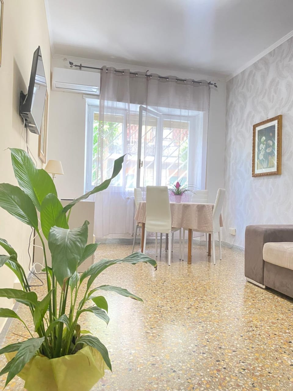 Casa Linda Apartment in Ostia