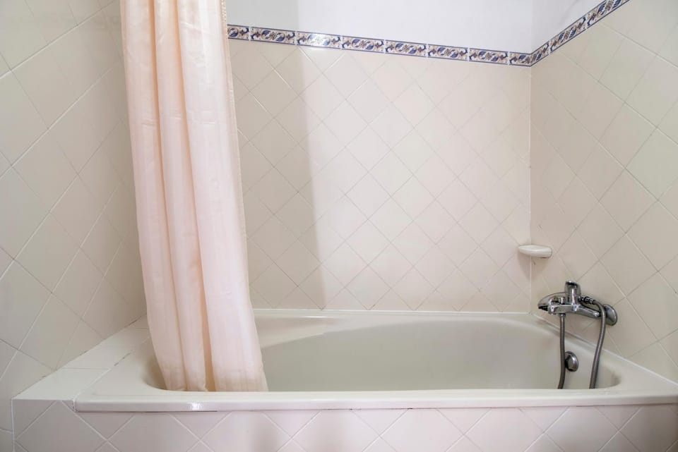 Bathroom, Living room