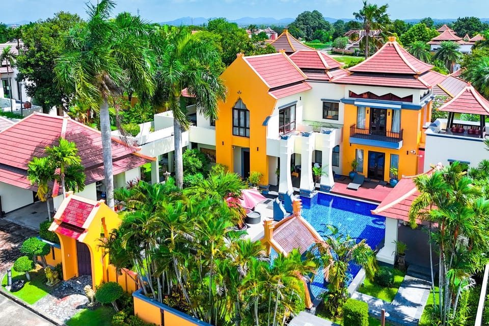 Property building, Swimming pool