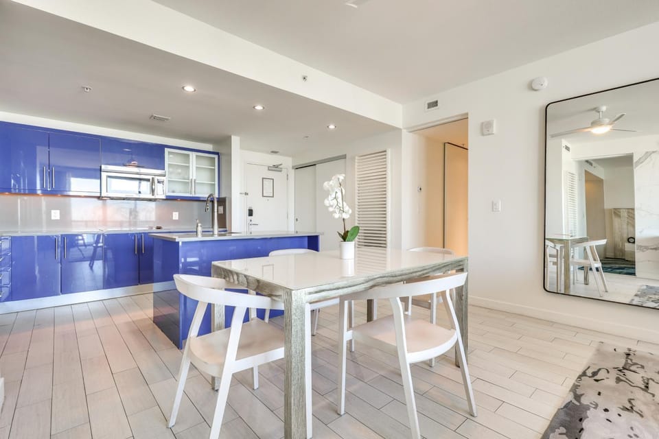 Walk to Beach & Dining! Luxe Fort Lauderdale Condo House in Fort Lauderdale