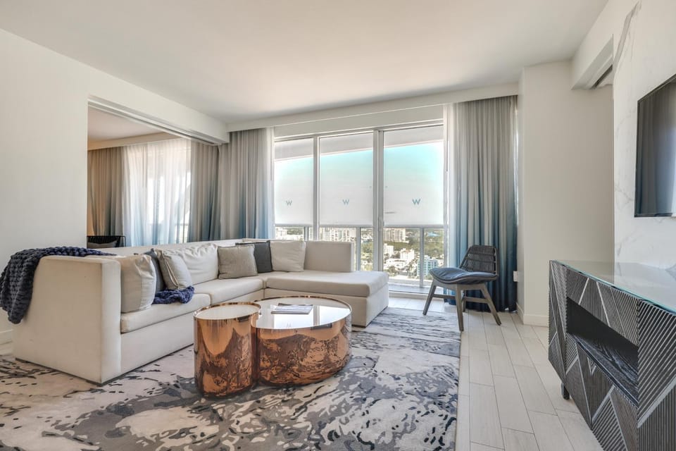 Walk to Beach & Dining! Luxe Fort Lauderdale Condo House in Fort Lauderdale
