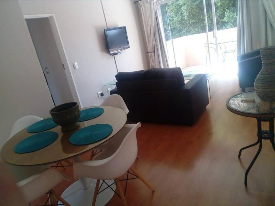 Daisy St -One Bedroom Apartment Apartment in Sandton