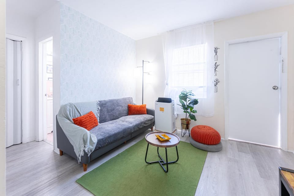 1BR Little Havana Gem with Free Parking Apartment in Brickell