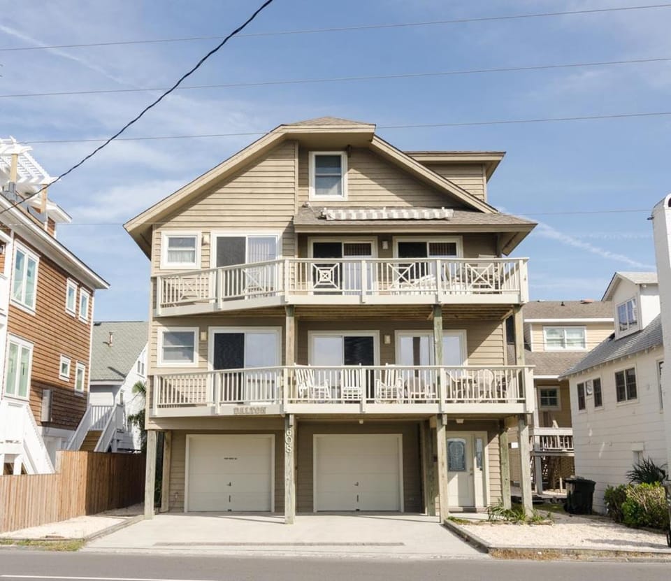 Dalton by Bryant Real Estate House in Wrightsville Beach