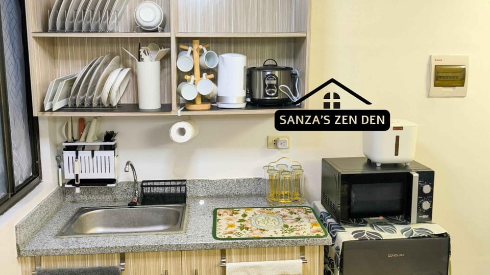 Kitchen or kitchenette, kitchen