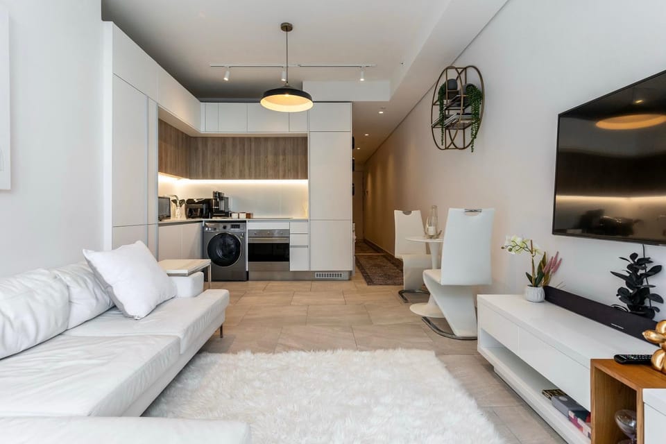 Living room, Dining area, kitchen