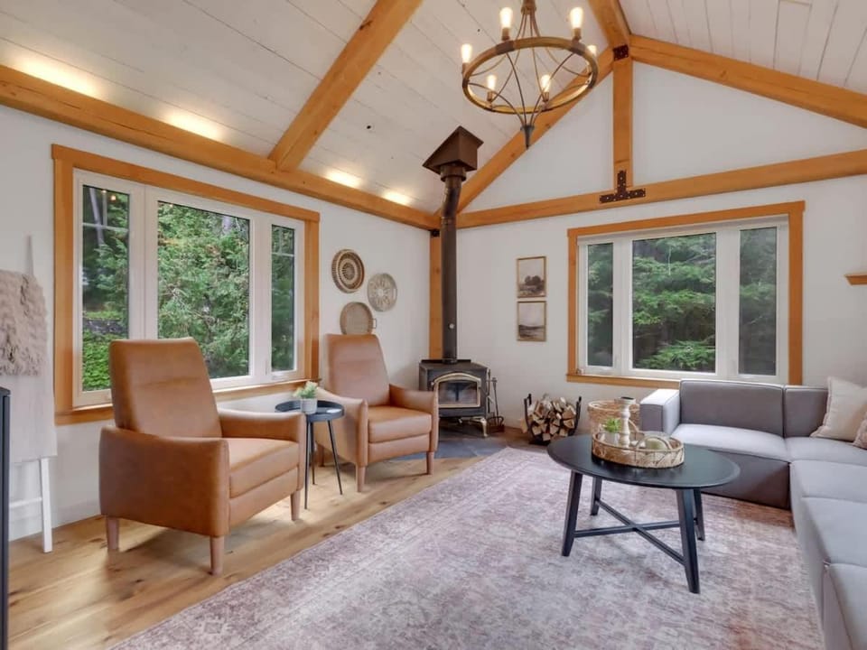 La Chataigne - Wilderness waterfront escape House in Ontario