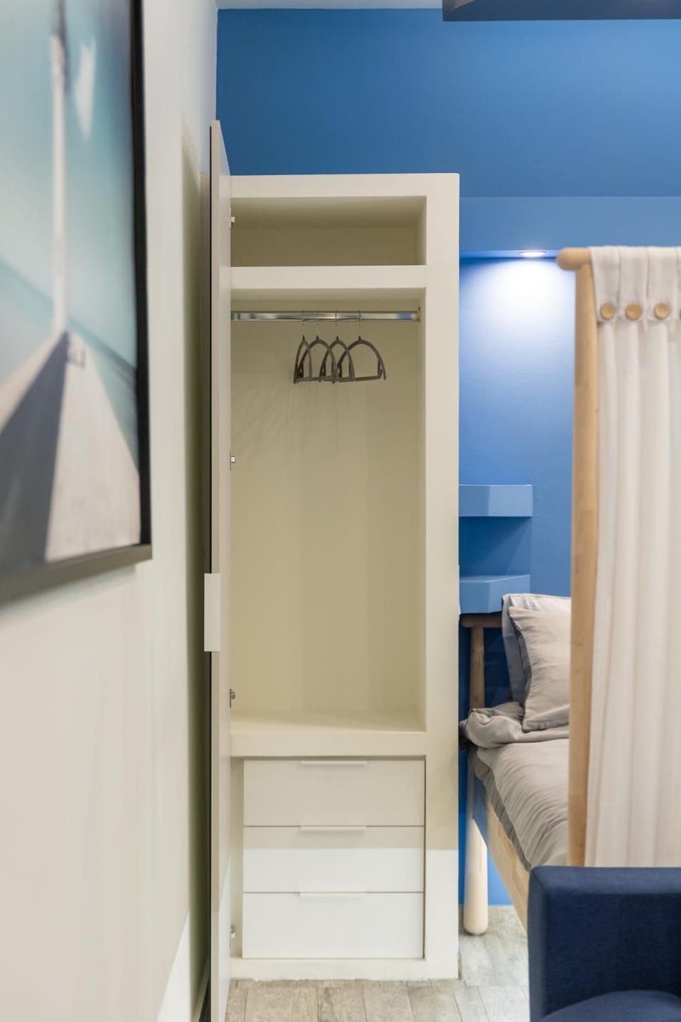 Bedroom, wardrobe