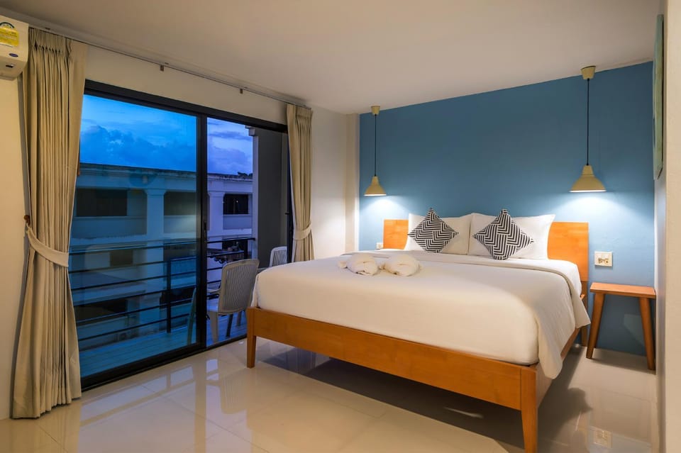 Balcony/Terrace, Photo of the whole room, Bedroom