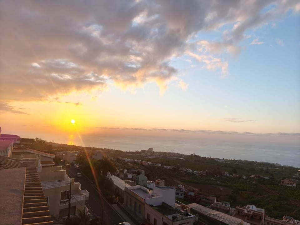 View (from property/room), Sea view, Sunset