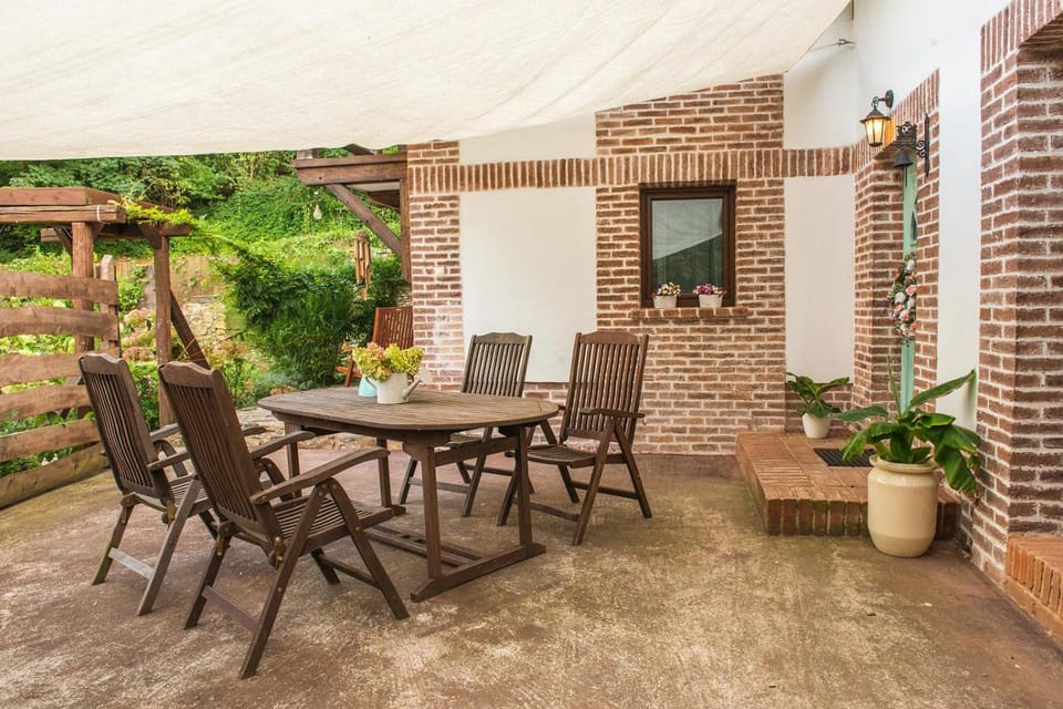 Patio, Balcony/Terrace