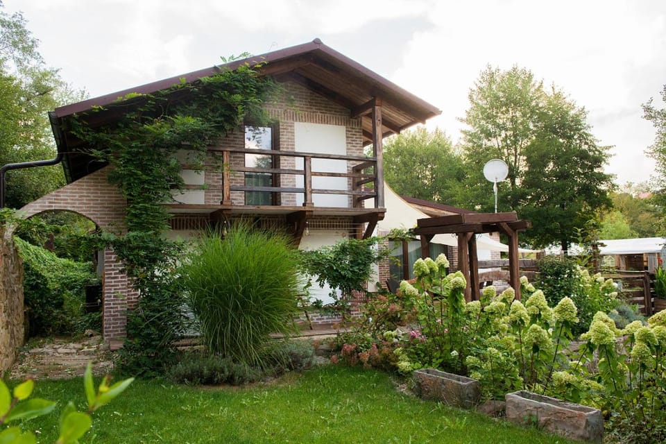 Garden, Garden view