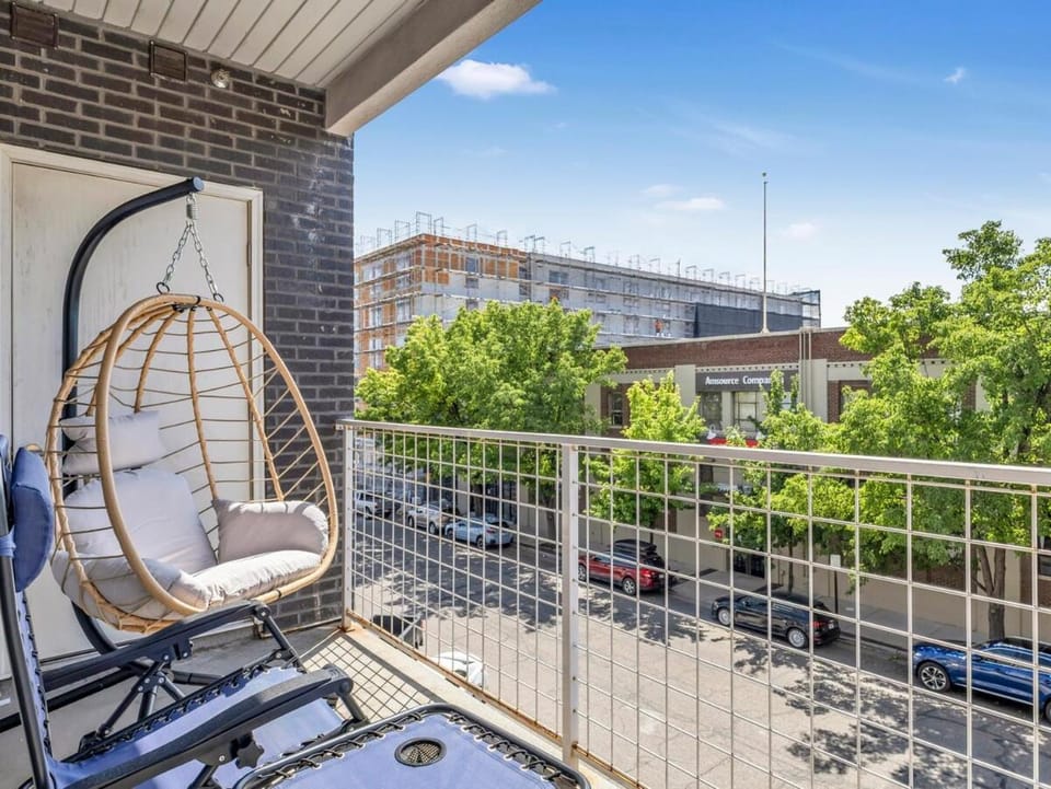 Downtown SLC Apartment - King Bed - Gym - Smart TV Apartment in Salt Lake City