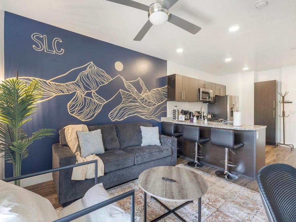 Downtown SLC Apartment - King Bed - Gym - Smart TV Apartment in Salt Lake City