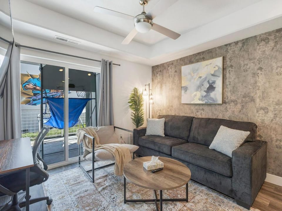City Center Apartment - King Bed - Gym - Smart TV Apartment in Salt Lake City