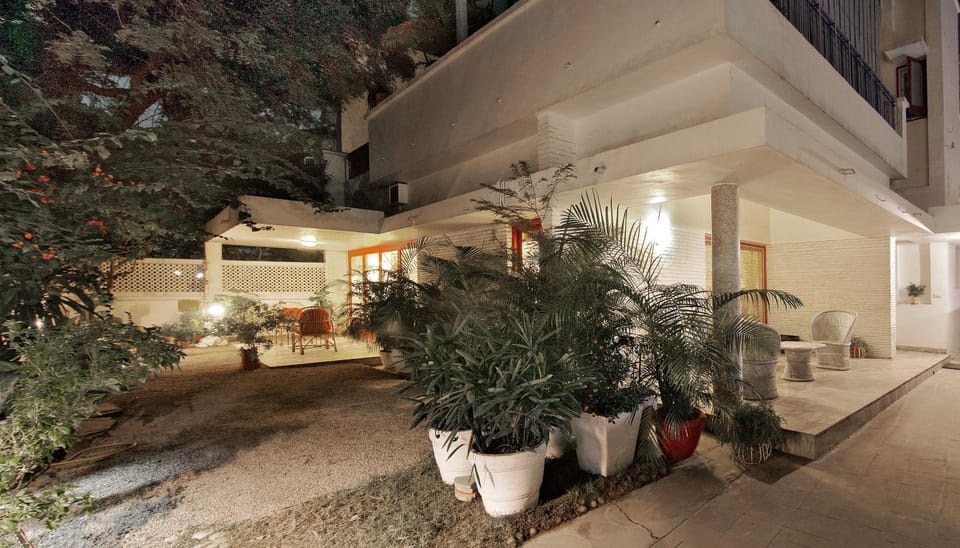 Facade/entrance, Bird's eye view, Garden, Decorative detail