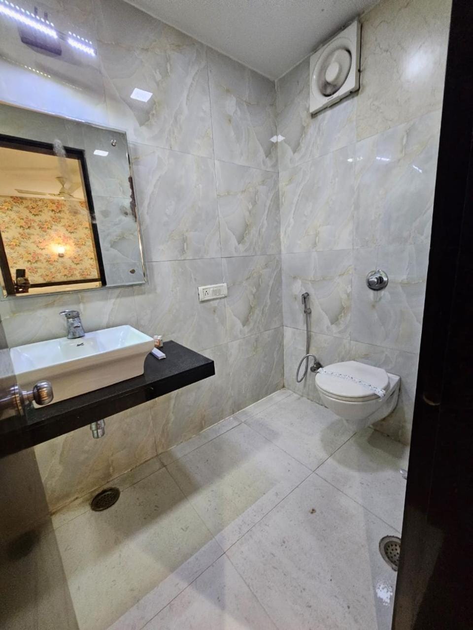 Toilet, Bathroom